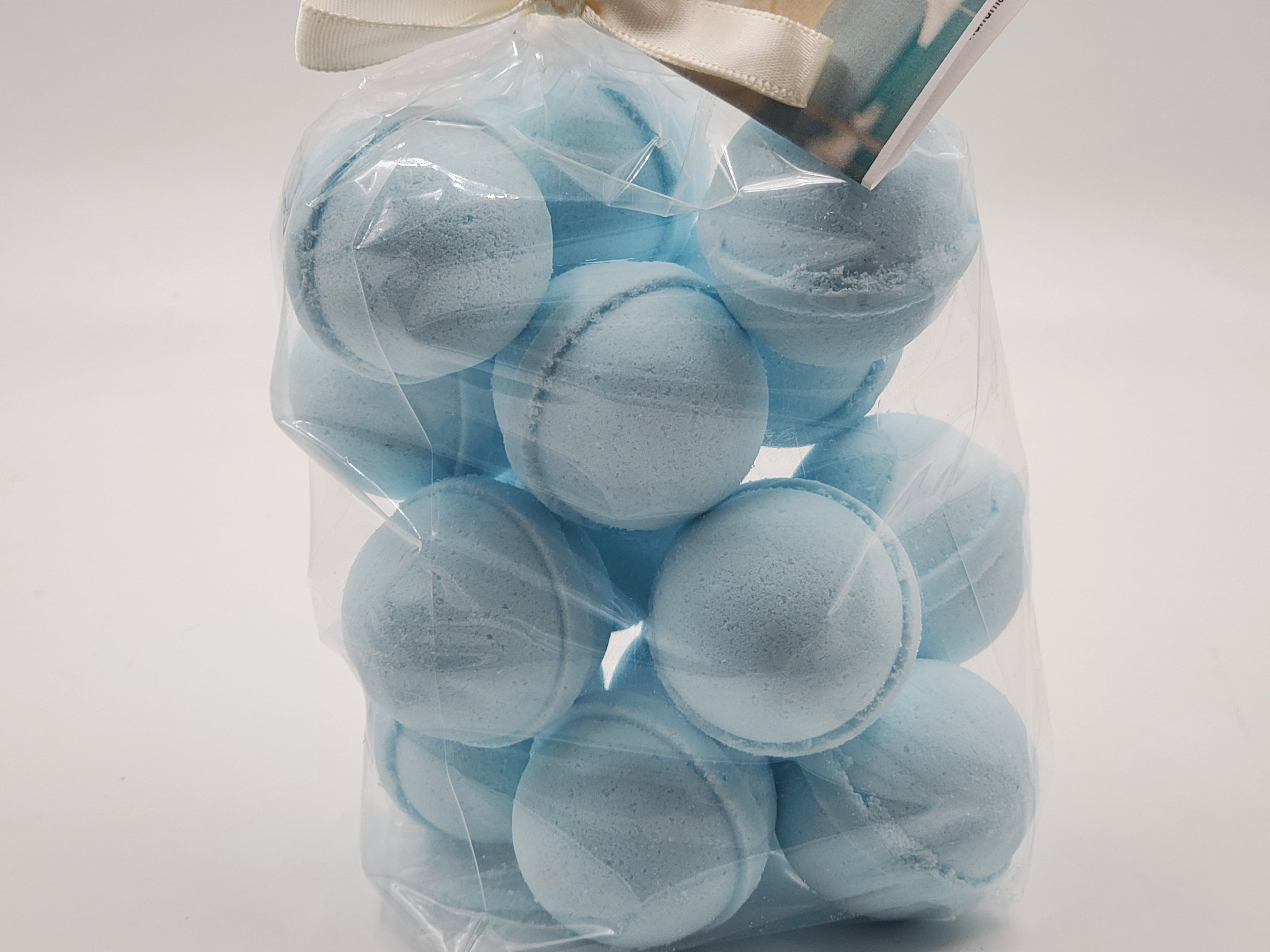 Cool Water Bath Bombs - 14 Pack Dry Skin Ultra Moisturizing