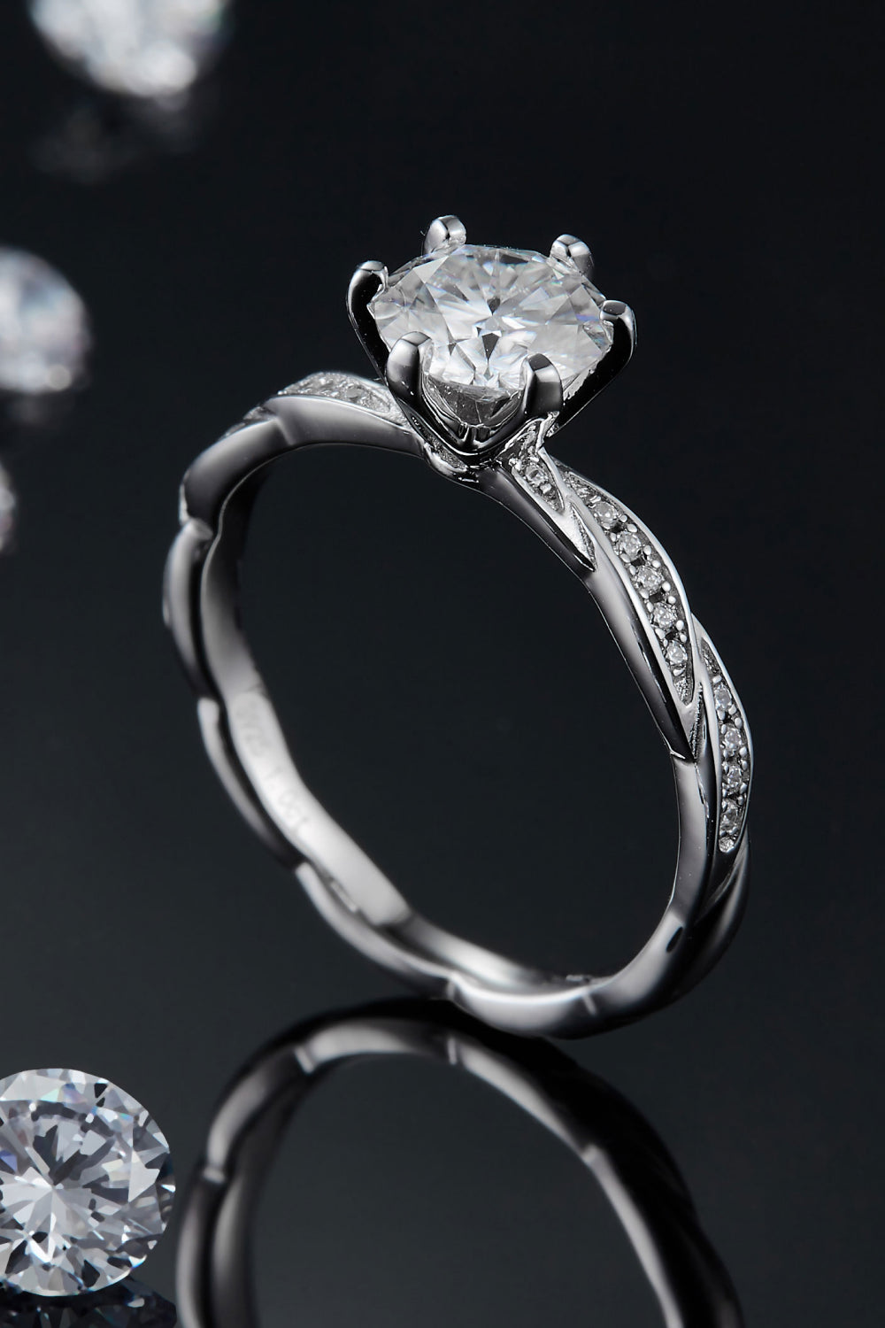 1 Carat Moissanite Ring - 925 Sterling Silver Luxury