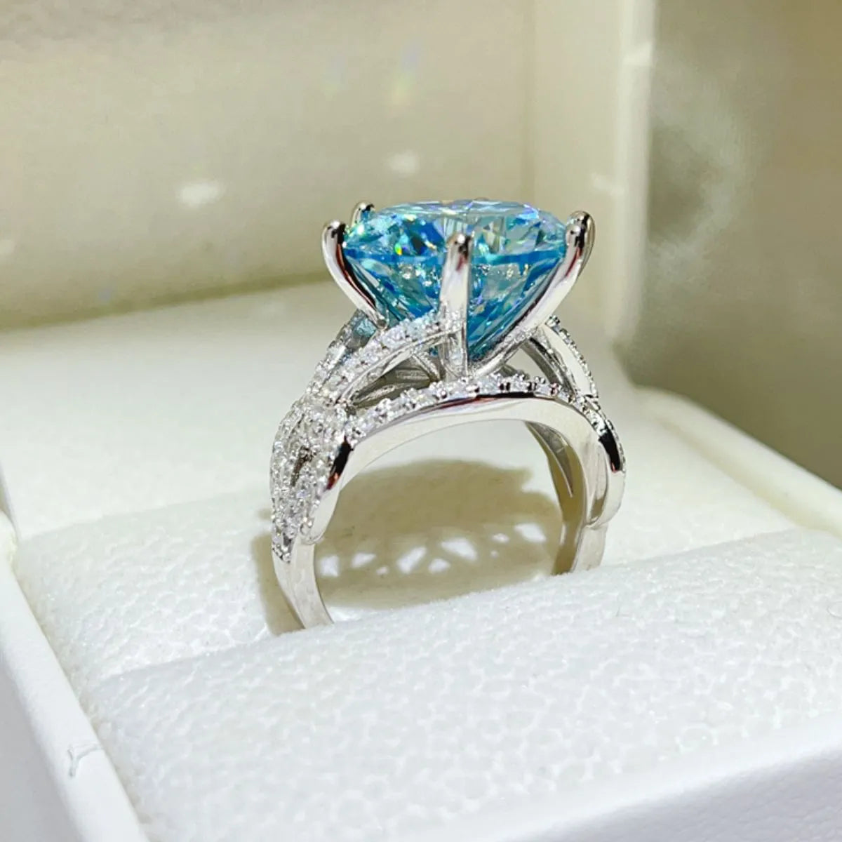10 Carat Moissanite Ring - 925 Sterling Silver Luxury