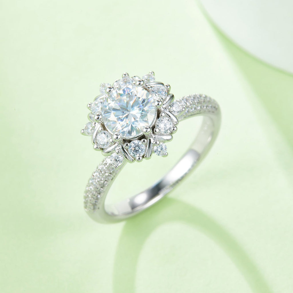 1 Carat Moissanite Flower Ring - Platinum Plated 925 Sterling Silver