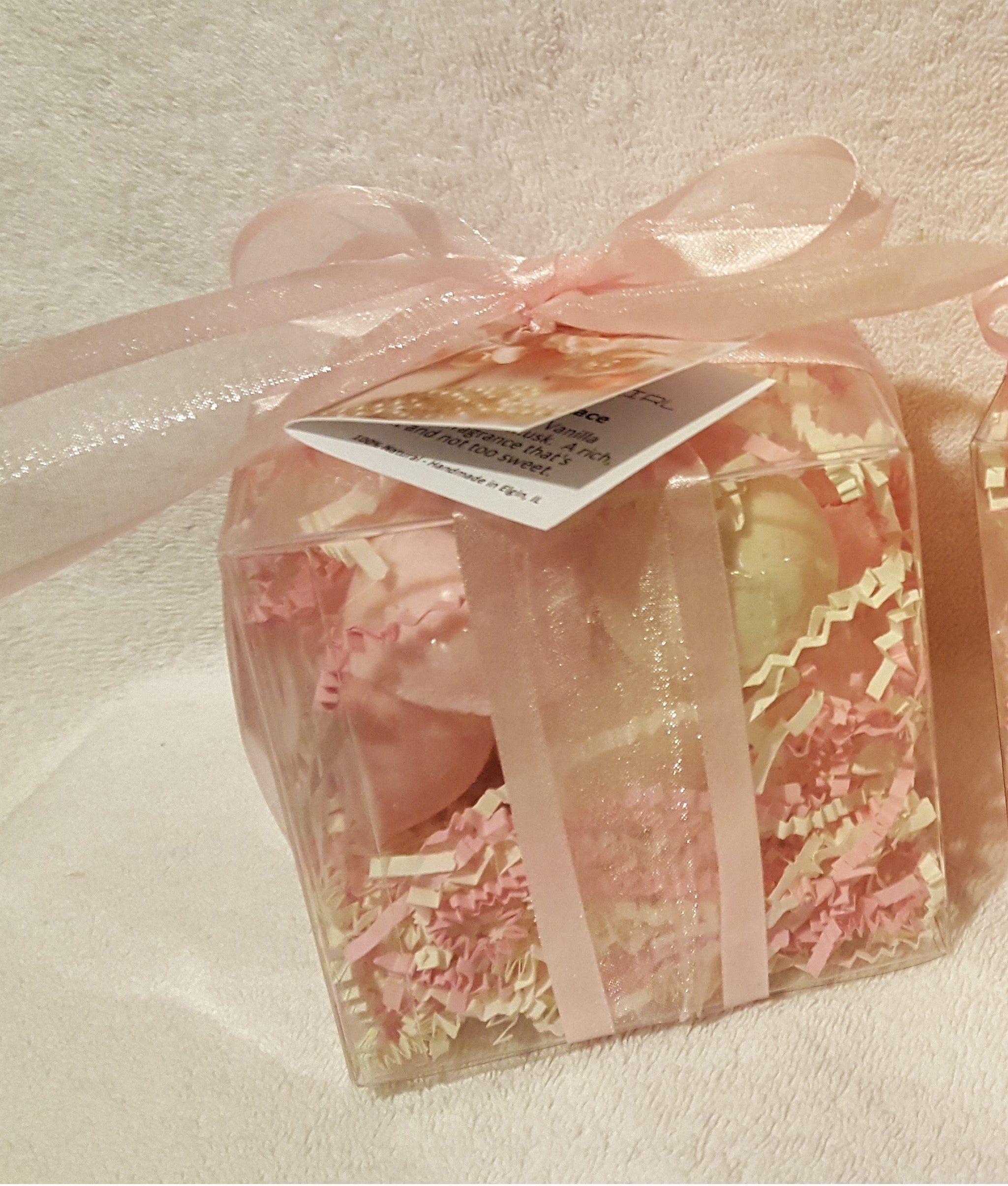 Vanilla Lace Bath Bomb Gift Set - 14 Pack