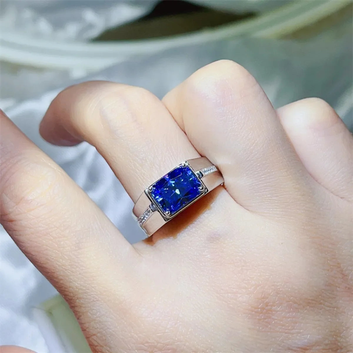 2 Carat Moissanite Ring - 925 Sterling Silver Luxury