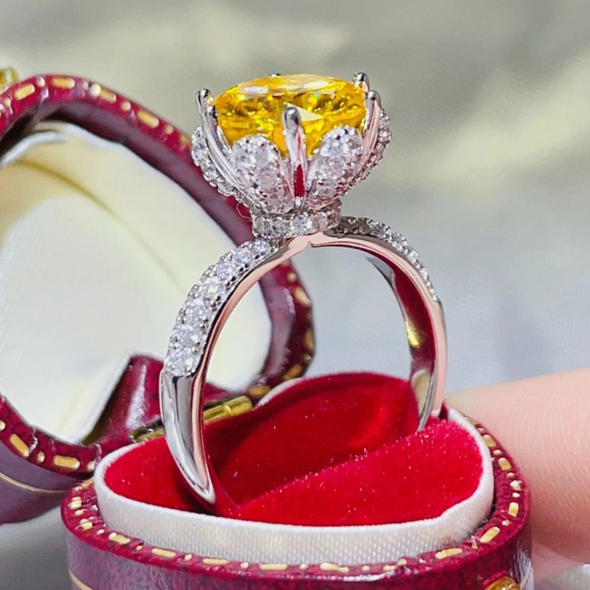 5 Carat Moissanite Ring - 925 Sterling Silver Luxury