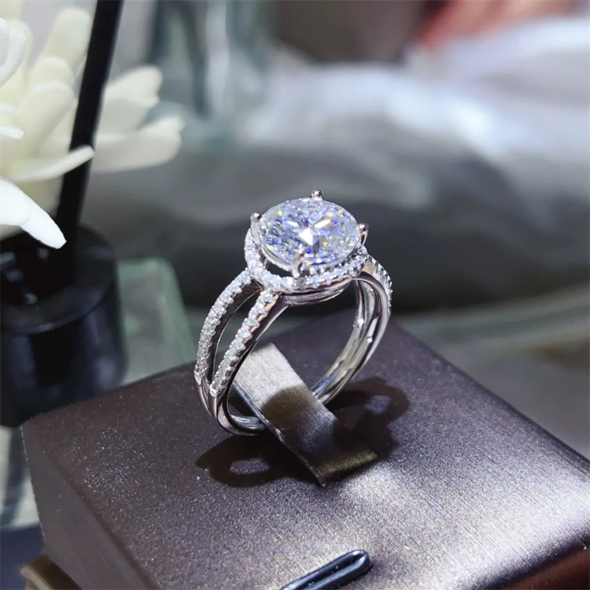 2 Carat Moissanite Ring - 925 Sterling Silver Luxury