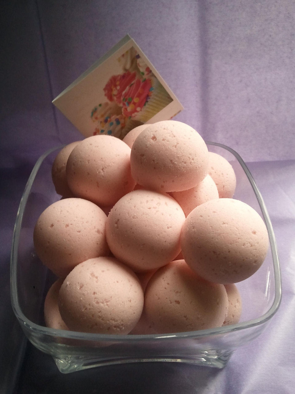 Buttercream Cupcake Bath Bombs Gift Bag - 14 Pack