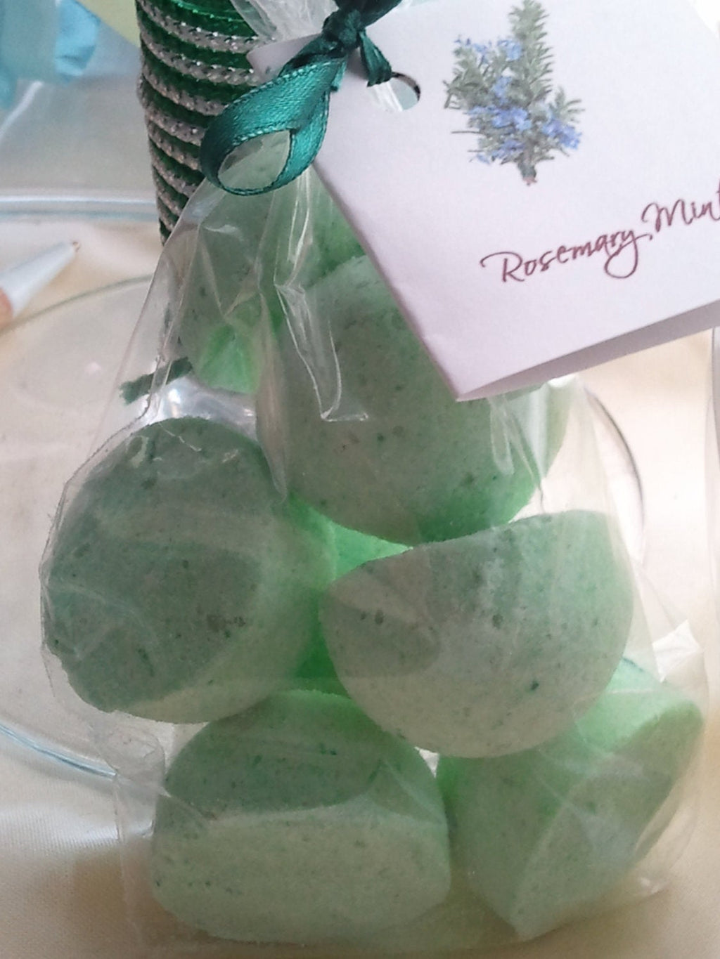 Rosemary Mint Bath Bombs Gift Bag - 14 Pack Dry Skin