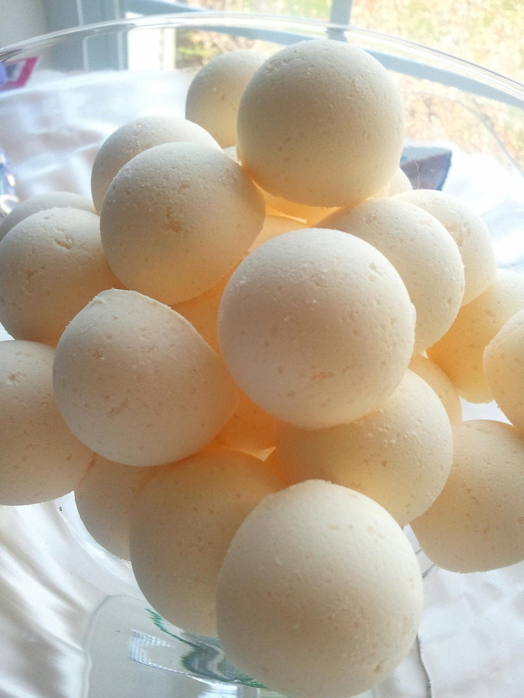 Honey Almond Bath Bombs Gift Bag - 14 Pack Ultra Moisturizing