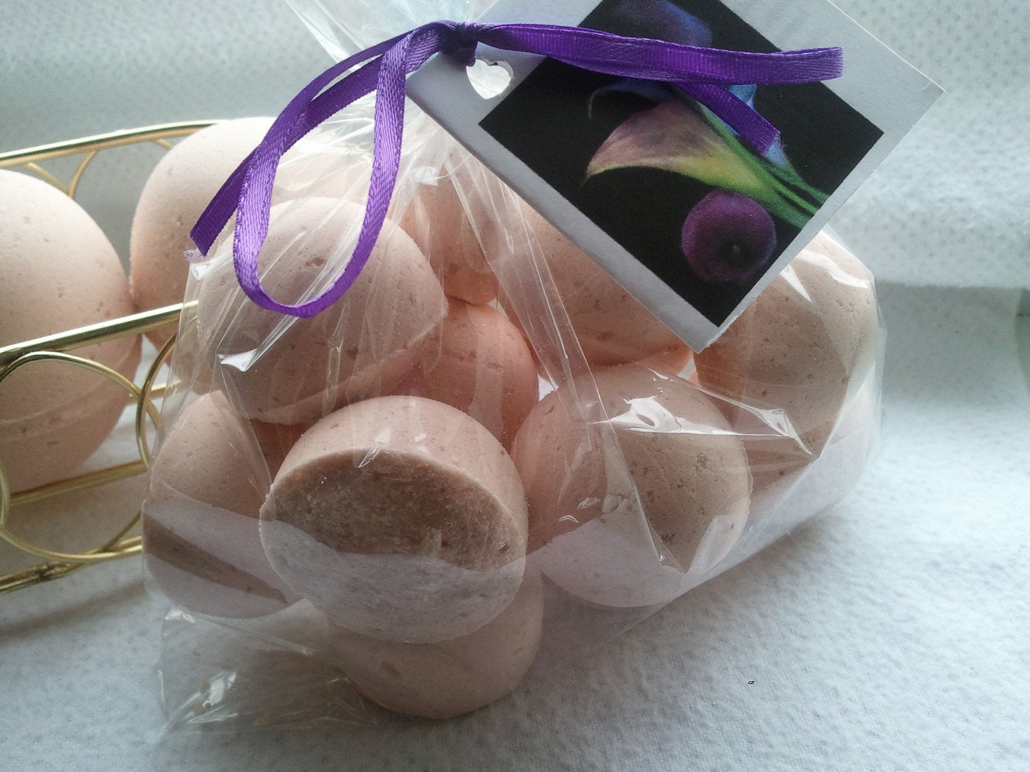 Amber Patchouli Bath Bombs Gift Bag - 14 Pack Dry Skin
