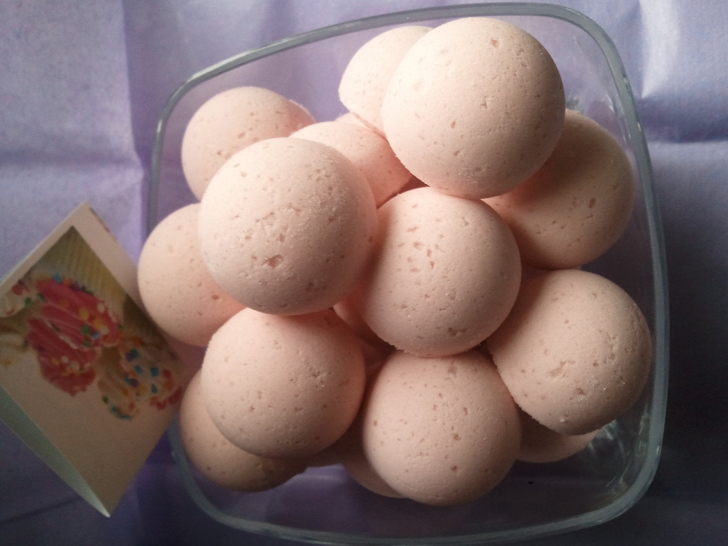 Buttercream Cupcake Bath Bombs Gift Bag - 14 Pack