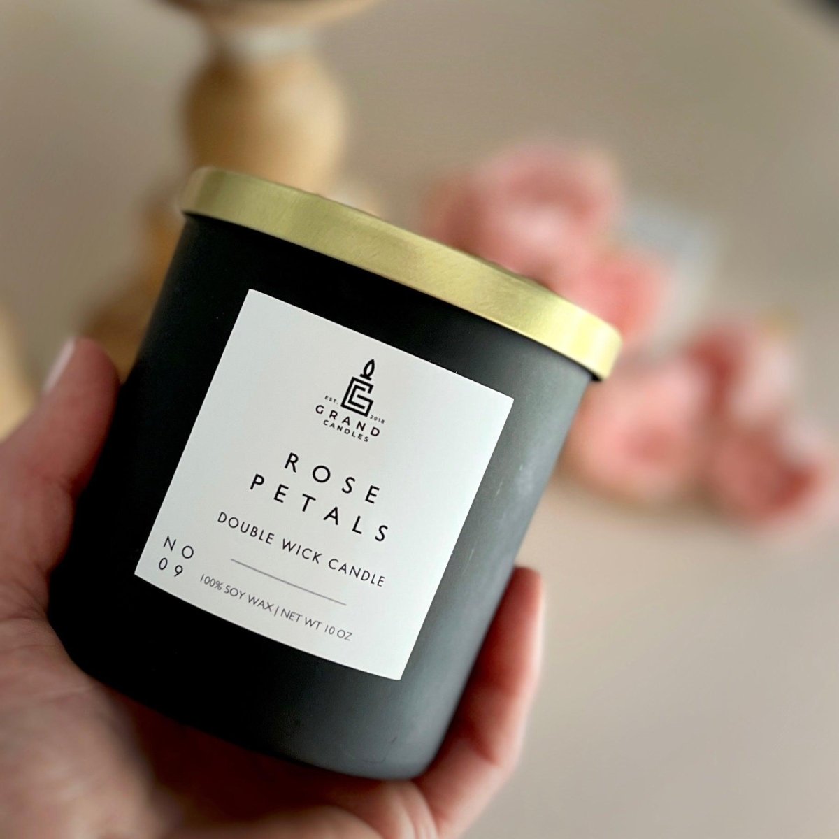 Rose Petals Candle - Luxury Scented Soy Candle